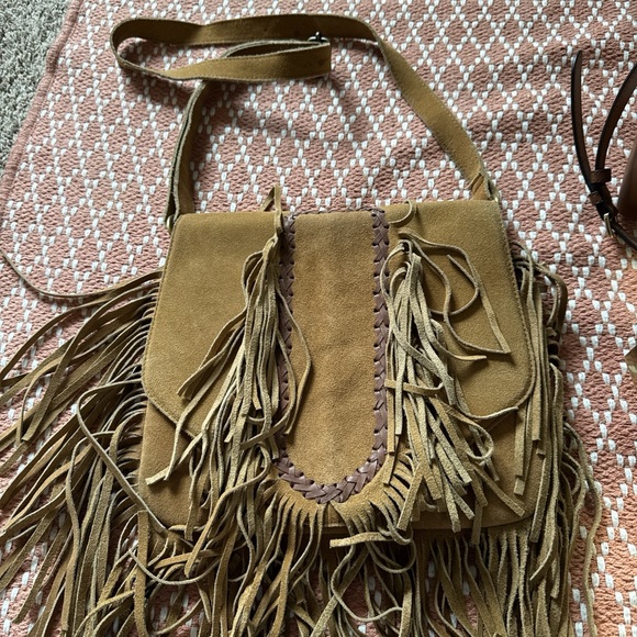 Fringe Suede Tan Shoulder Bag - Picture 3 of 3